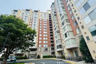 2726 Gallows Rd, Vienna, VA 22180 - Photo 1