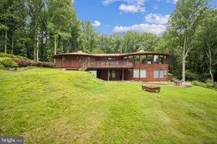 9894 Sunnybrook Dr, Great Falls, VA 22066 - Photo 1