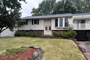 14709 Batavia Dr, Centreville, VA 20120 - Photo 1