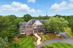 6304 Hunt Chase Ct, Centreville, VA 20120 - Photo 1