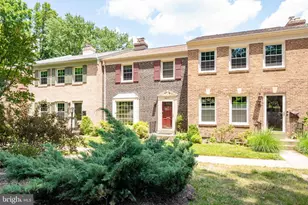 9277 Bailey Ln, Fairfax, VA 22031 - Photo 1