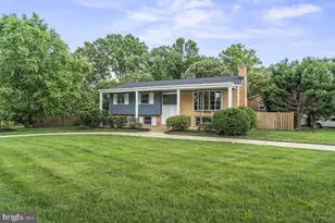 1121 Collingwood Rd, Alexandria, VA 22308 - Photo 1