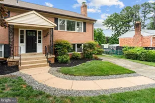 2809 Elsmore St, Fairfax, VA 22031 - Photo 1