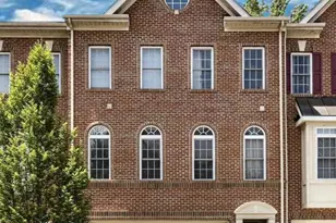 5988 Meadow Brook Dr, Burke, VA 22015 - Photo 1