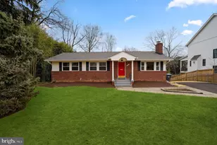 1451 Wasp Ln, McLean, VA 22101 - Photo 1