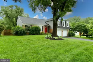 9528 Heathwood Ct, Burke, VA 22015 - Photo 1