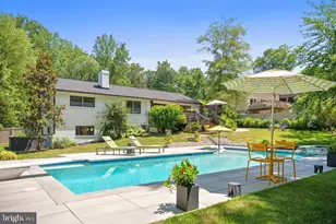 6219 Beachway Dr, Falls Church, VA 22041 - Photo 1