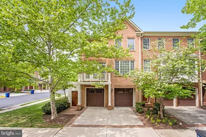 141 Herndon Mill Circle, Herndon, VA 20170 - Photo 1