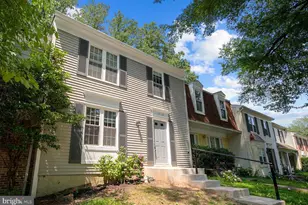 10110 Sassafras Woods Ct, Burke, VA 22015 - Photo 1