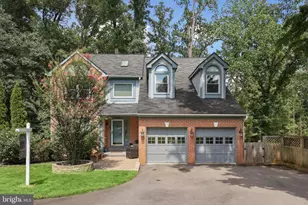 9000 Linda Maria Ct, Fairfax, VA 22031 - Photo 1