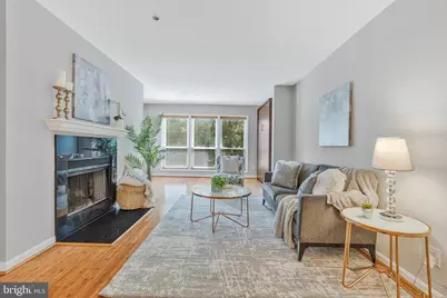 3179 Summit Square Drive #2-B2, Oakton, VA 22124 - Photo 1