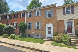 9657 Lindenbrook St, Fairfax, VA 22031 - Photo 1