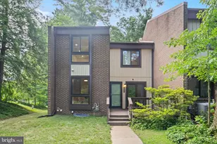 11858 S Lakes Ct, Reston, VA 20191 - Photo 1