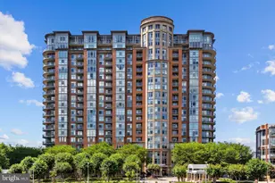 8220 Crestwood Heights Dr, McLean, VA 22102 - Photo 1