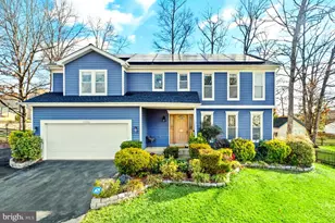 15242 Sovereign Pl, Chantilly, VA 20151 - Photo 1