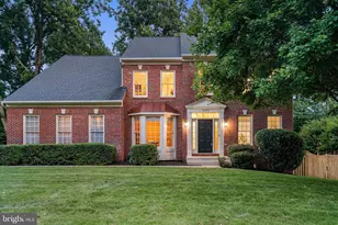 5271 Tractor Ln, Fairfax, VA 22030 - Photo 1