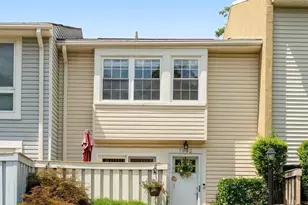 7942 Bentley Village Dr, Springfield, VA 22152 - Photo 1