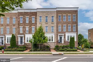 11357 Ridgeline Rd, Fairfax, VA 22030 - Photo 1