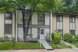 2321 Emerald Heights Ct, Reston, VA 20191 - Photo 1