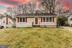 106 Battle St SW, Vienna, VA 22180 - Photo 1