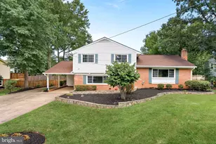 15018 Carlbern Dr, Centreville, VA 20120 - Photo 1