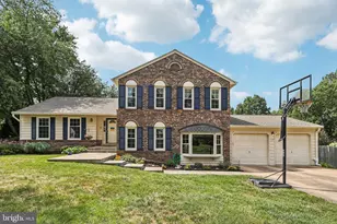 2237 Loch Lomond Dr, Vienna, VA 22181 - Photo 1