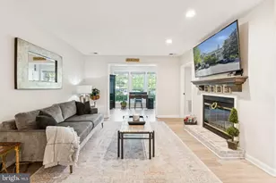 10054 Oakton Terrace Rd, Oakton, VA 22124 - Photo 1