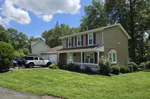 10003 Five Oaks Rd, Fairfax, VA 22031 - Photo 1