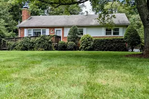 4038 Doveville Ln, Fairfax, VA 22032 - Photo 1