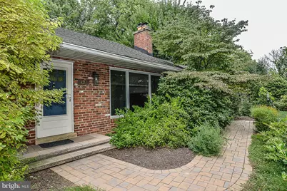 137 Courthouse Road SW, Vienna, VA 22180 - Photo 1