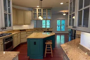 10408 Marbury Rd, Oakton, VA 22124 - Photo 1