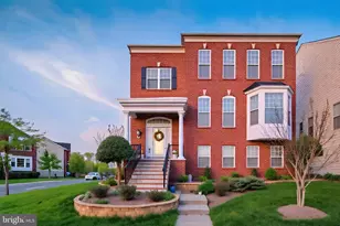 13299 Scotch Run Ct, Centreville, VA 20120 - Photo 1