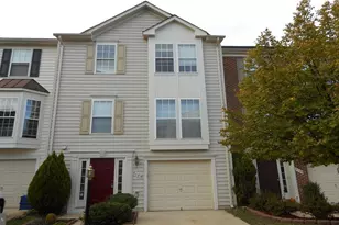 8085 Horseshoe Cottage Cir, Lorton, VA 22079 - Photo 1