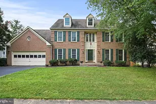 1319 Summerfield Dr, Herndon, VA 20170 - Photo 1