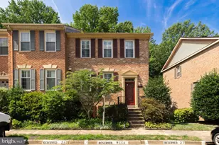 5920 Woodfield Estates Dr, Alexandria, VA 22310 - Photo 1