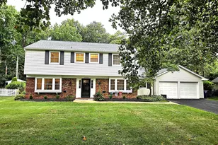 13036 Maple View Ln, Fairfax, VA 22033 - Photo 1