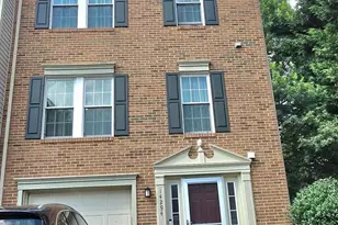 14294 Glade Spring Dr, Centreville, VA 20121 - Photo 1