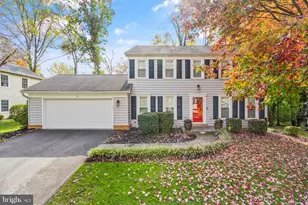 7421 Beverly Manor Dr, Annandale, VA 22003 - Photo 1