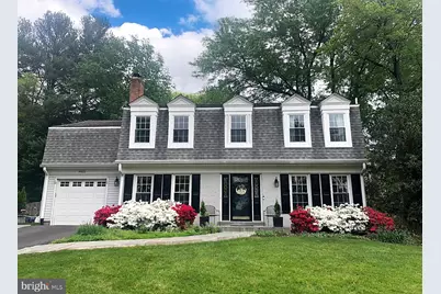 9811 Meadow Knoll Court, Vienna, VA 22181 - Photo 1