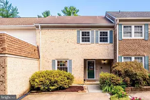 1123 Moorefield Hill Ct SW, Vienna, VA 22180 - Photo 1