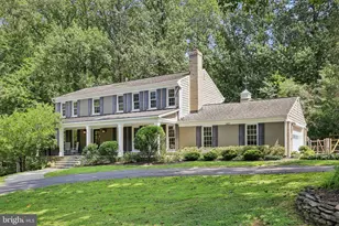 2005 Adams Hill Rd, Vienna, VA 22182 - Photo 1