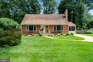 5605 Eastbourne Dr, Springfield, VA 22151 - Photo 1