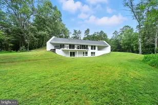 1013 Galium Ct, McLean, VA 22102 - Photo 1