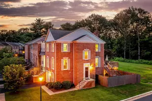 4256 Fox Lake Dr, Fairfax, VA 22033 - Photo 1