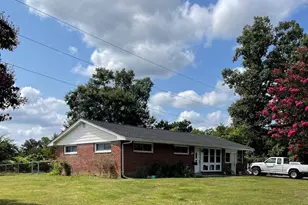 4615 Roundhill Rd, Alexandria, VA 22310 - Photo 1