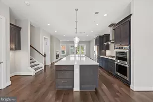 129 Market Square NW, Vienna, VA 22180 - Photo 1