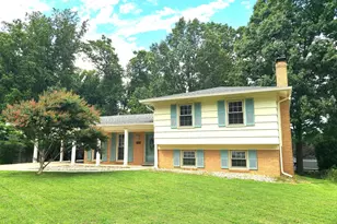 7910 Harwood Pl, Springfield, VA 22152 - Photo 1