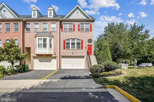 4500 English Holly Dr, Fairfax, VA 22030 - Photo 1