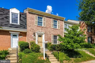 10346 Granite Creek Ln, Oakton, VA 22124 - Photo 1