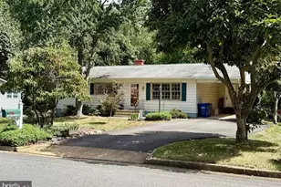 7901 Candlewood Dr, Alexandria, VA 22306 - Photo 1